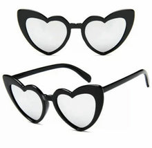 Load image into Gallery viewer, Pin Up Doll Heart Shaped Glasses